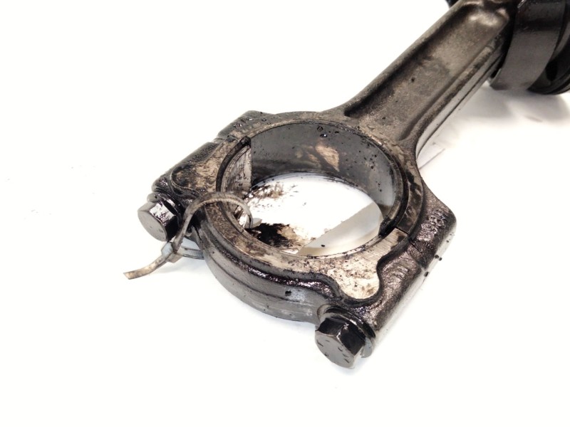 Recambio de piston para mercedes-benz clase b sports tourer (w247) b 180 d (247.003) referencia OEM IAM   