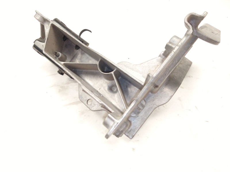 Recambio de soporte paragolpes delantero derecho para mercedes-benz clase e (w213) e 220 d (213.004) referencia OEM IAM A2536210