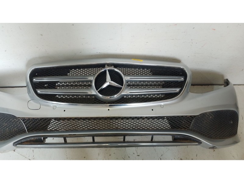 Recambio de paragolpes delantero para mercedes-benz clase e (w213) e 220 d (213.004) referencia OEM IAM A2138852300  