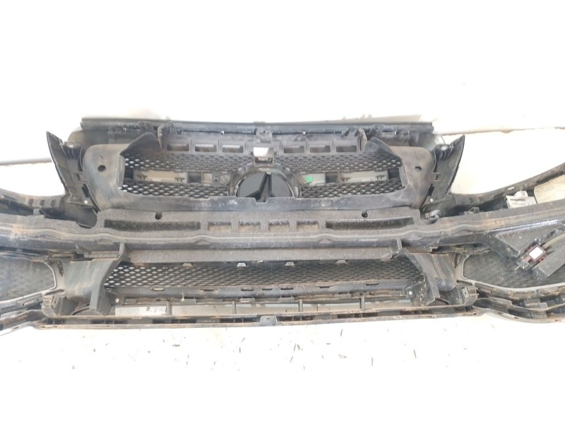 Recambio de paragolpes delantero para mercedes-benz clase e (w213) e 220 d (213.004) referencia OEM IAM A2138852300  