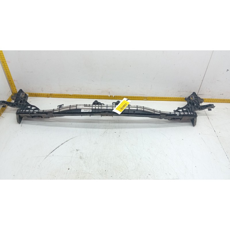 Recambio de refuerzo paragolpes delantero para mercedes-benz clase e (w213) e 220 d (213.004) referencia OEM IAM A2136201801  
