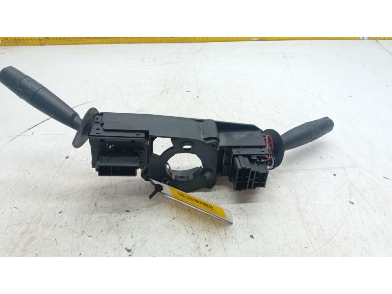 Recambio de mando intermitentes y limpia para microcar m.cross referencia OEM IAM 77071168  