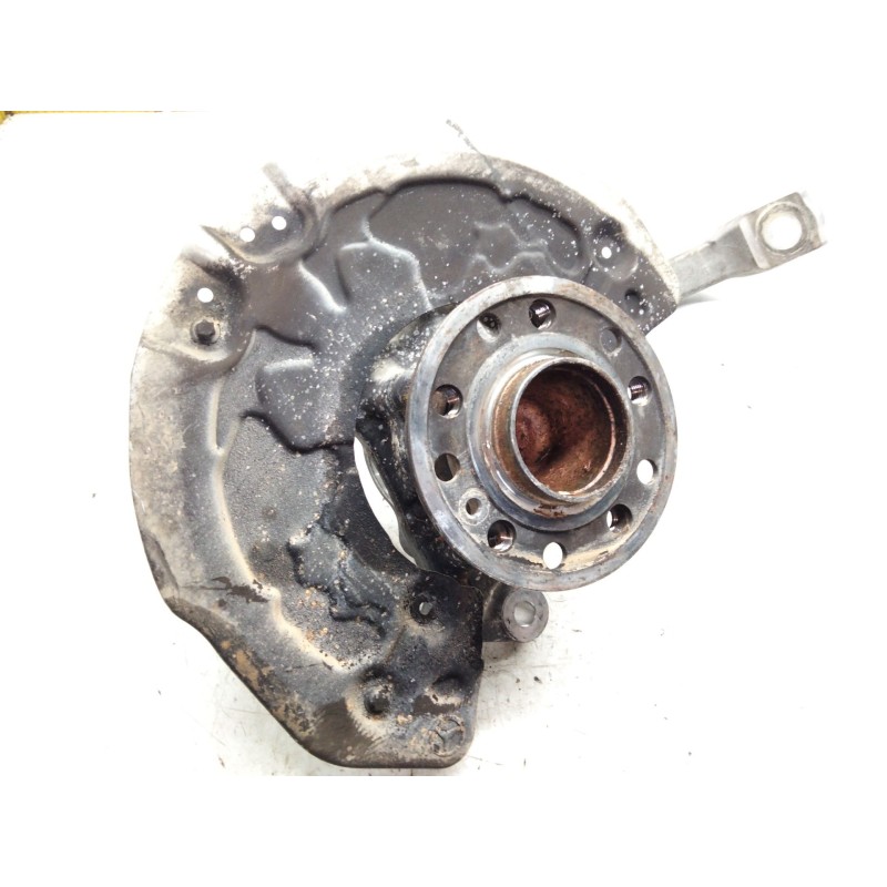 Recambio de mangueta delantera izquierda para mercedes-benz clase e (w213) e 220 d (213.004) referencia OEM IAM A2133324700  