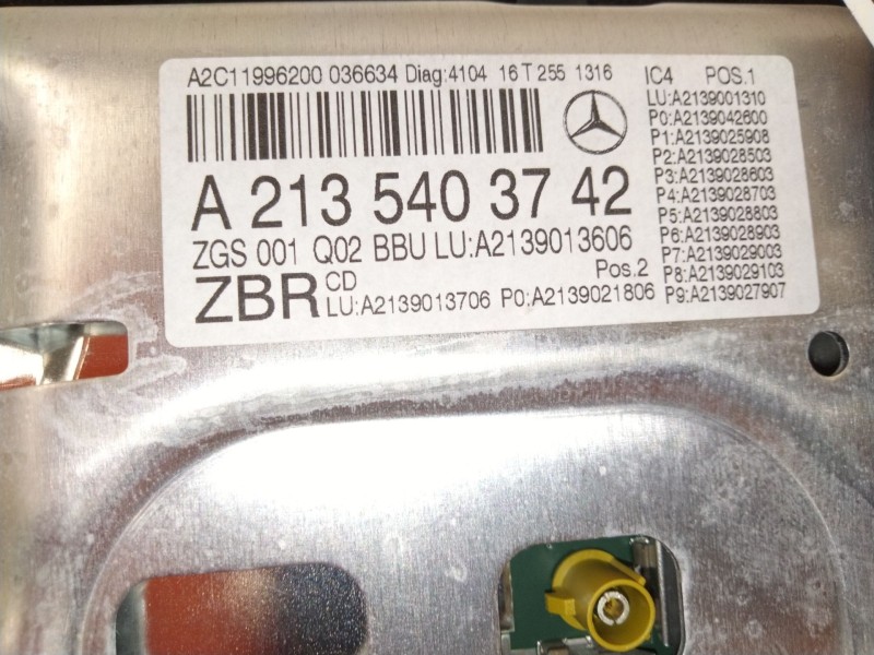 Recambio de pantalla multifuncion para mercedes-benz clase e (w213) e 220 d (213.004) referencia OEM IAM A2135403742  