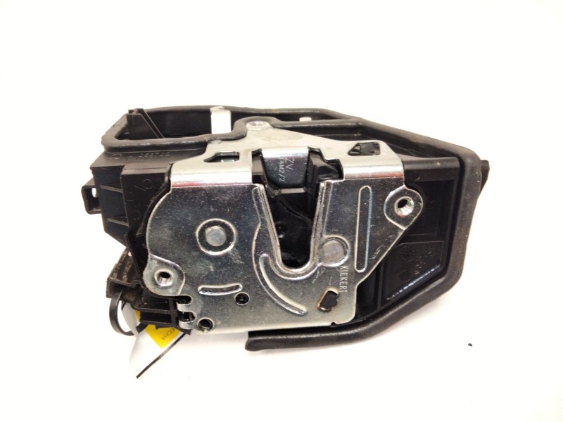 Recambio de cerradura puerta delantera derecha para bmw 3 (f30, f80) 318 d xdrive referencia OEM IAM 7229458  