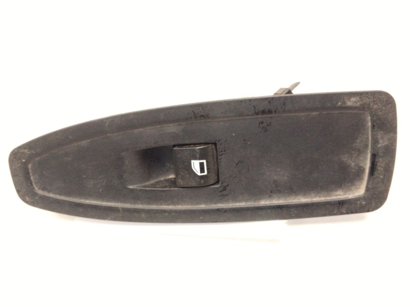 Recambio de mando elevalunas delantero derecho para bmw 3 (f30, f80) 318 d xdrive referencia OEM IAM 9208107  
