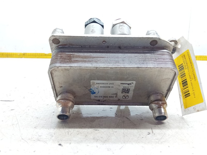 Recambio de enfriador aceite cambio para mercedes-benz clase e (w213) e 220 d (213.004) referencia OEM IAM A099500630  
