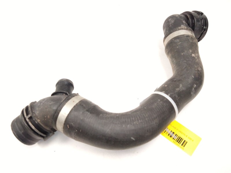 Recambio de tubo radiador para mercedes-benz clase e (w213) e 220 d (213.004) referencia OEM IAM A2135014100  