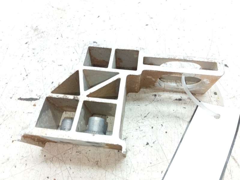 Recambio de puntera chasis delantera derecha para mercedes-benz clase e (w213) e 220 d (213.004) referencia OEM IAM A2135010720 