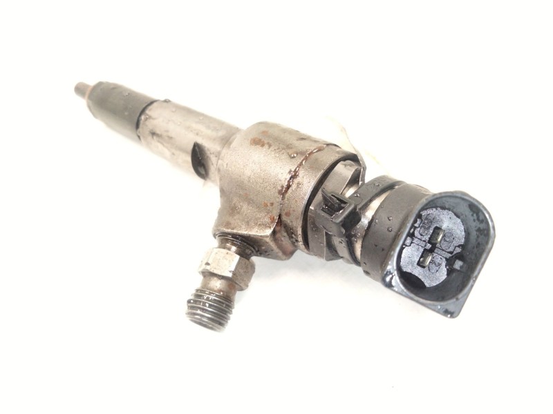 Recambio de inyector para ford transit connect monospace 1.6 tdci referencia OEM IAM 9802448680  