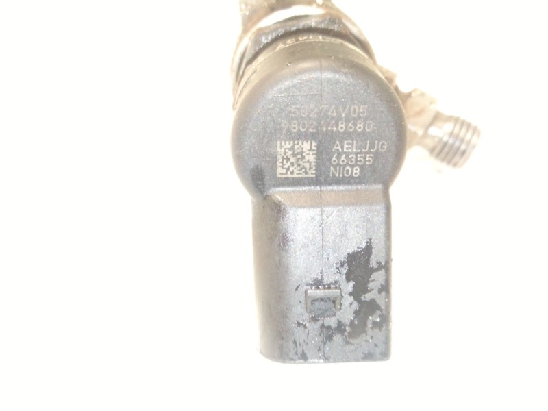 Recambio de inyector para ford transit connect monospace 1.6 tdci referencia OEM IAM 9802448680  