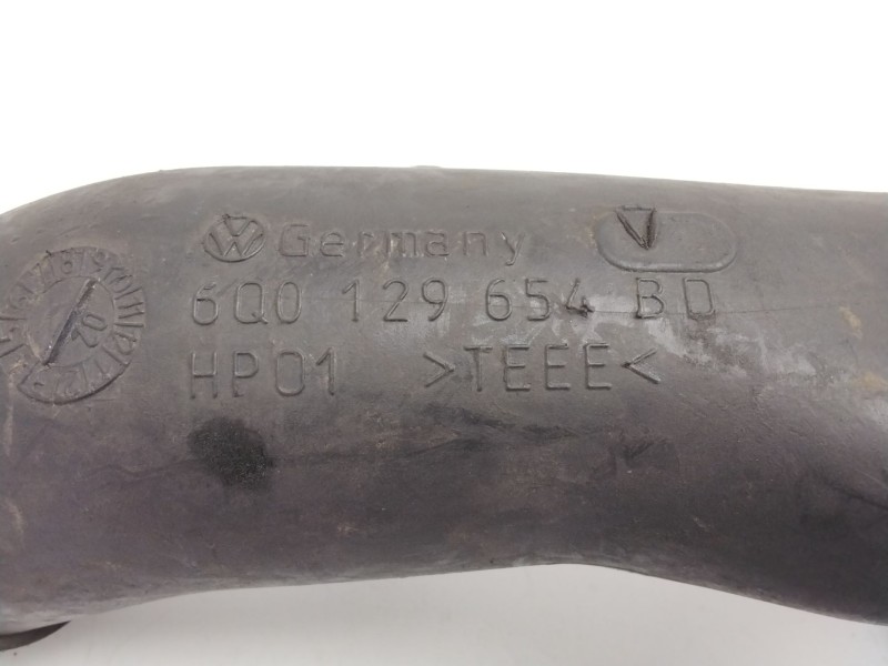 Recambio de tubo para volkswagen polo iv sedán (9a4, 9a2, 9n2, 9a6) 1.4 tdi referencia OEM IAM 6Q0129654BD  