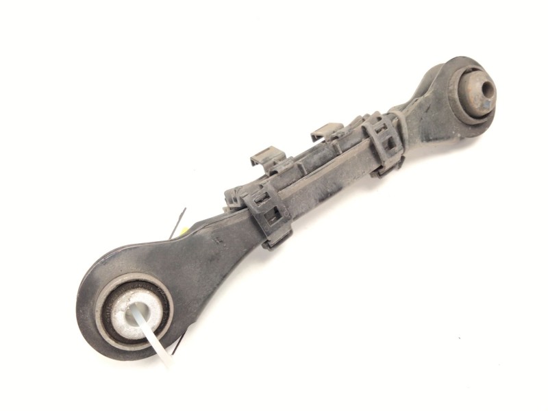 Recambio de brazo suspension superior trasero izquierdo para bmw 3 (f30, f80) 318 d xdrive referencia OEM IAM 6792519  