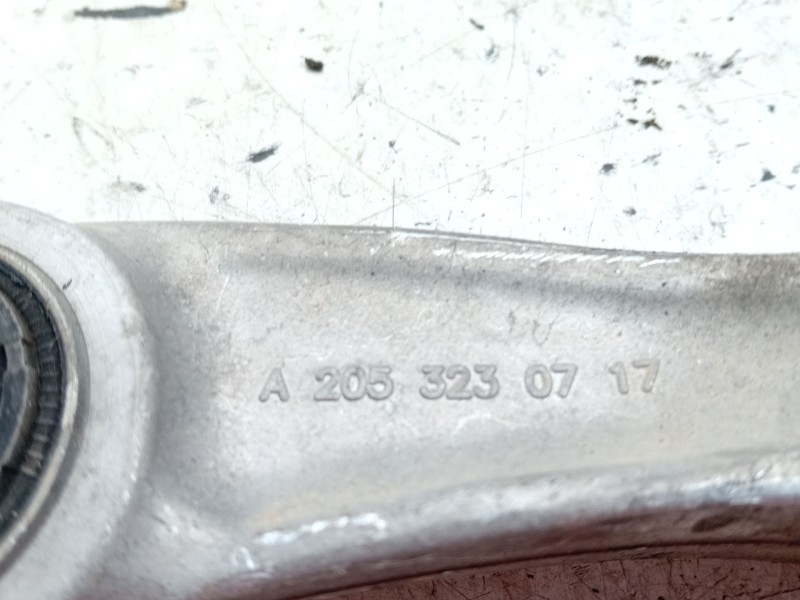 Recambio de bieleta estabilizadora delantera izquierda para mercedes-benz clase e (w213) e 220 d (213.004) referencia OEM IAM A2