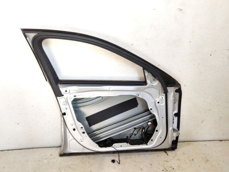 Recambio de puerta delantera izquierda para mercedes-benz clase e (w213) e 220 d (213.004) referencia OEM IAM A2137220110  