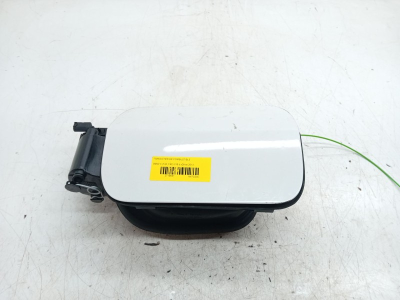 Recambio de tapa exterior combustible para bmw 3 (f30, f80) 318 d xdrive referencia OEM IAM   