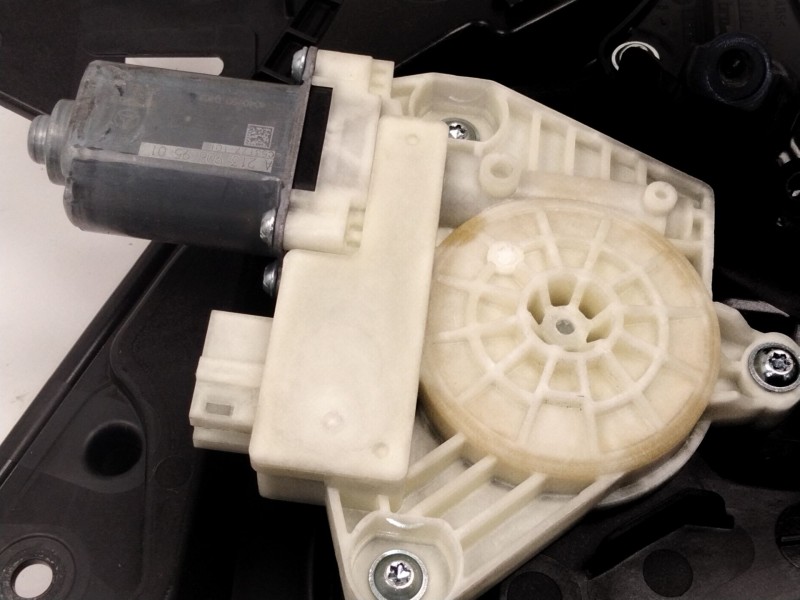 Recambio de elevalunas delantero derecho para mercedes-benz clase e (w213) e 220 d (213.004) referencia OEM IAM   