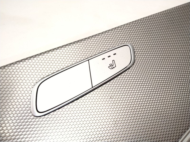 Recambio de interuuptor de calefaccion asientos para mercedes-benz clase e (w213) e 220 d (213.004) referencia OEM IAM A21390504