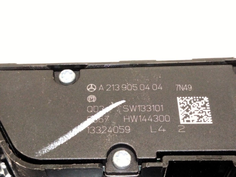 Recambio de interuuptor de calefaccion asientos para mercedes-benz clase e (w213) e 220 d (213.004) referencia OEM IAM A21390504