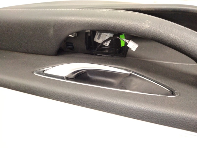 Recambio de guarnecido puerta trasera derecha para mercedes-benz clase e (w213) e 220 d (213.004) referencia OEM IAM A2137307805