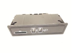 Recambio de modulo usb para mercedes-benz clase e (w213) e 220 d (213.004) referencia OEM IAM A2138200400  