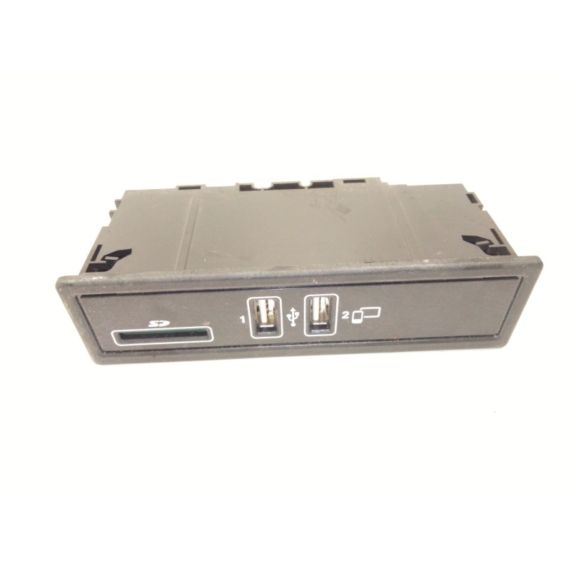 Recambio de modulo usb para mercedes-benz clase e (w213) e 220 d (213.004) referencia OEM IAM A2138200400  