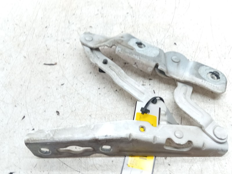 Recambio de bisagra capot delantero derecho para ford transit connect monospace 1.6 tdci referencia OEM IAM 5116800AG  