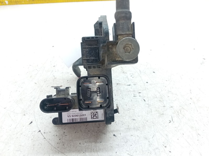 Recambio de caja fusibles para bmw 3 (f30, f80) 318 d xdrive referencia OEM IAM V5929615001  