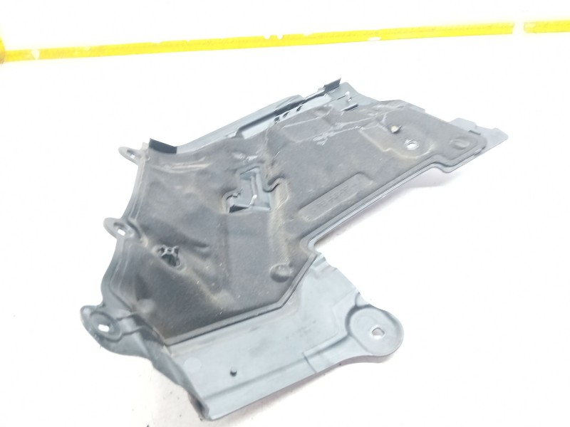 Recambio de panel protector para mercedes-benz clase e (w213) e 220 d (213.004) referencia OEM IAM A2536208100  