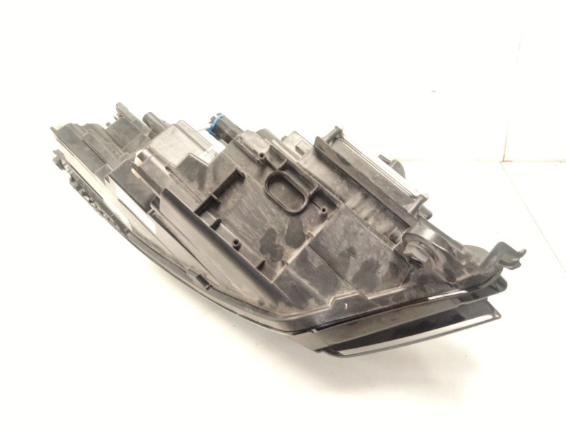 Recambio de faro xenon derecho para skoda kodiaq referencia OEM IAM 566941016H  