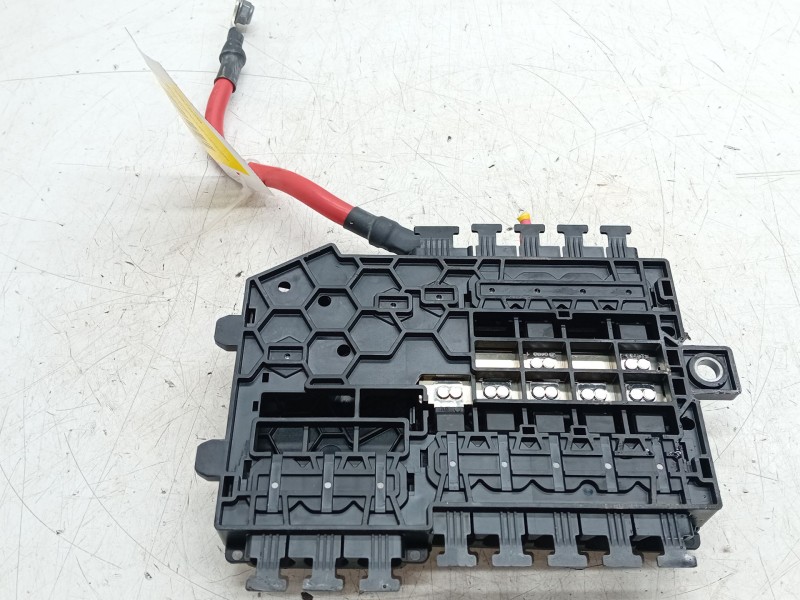Recambio de fusible bateria para mercedes-benz clase e (w213) e 220 d (213.004) referencia OEM IAM A2135406200  