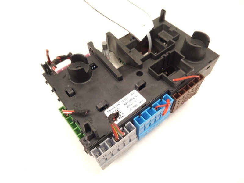 Recambio de caja fusibles para mercedes-benz clase e (w213) e 220 d (213.004) referencia OEM IAM A2139068701  