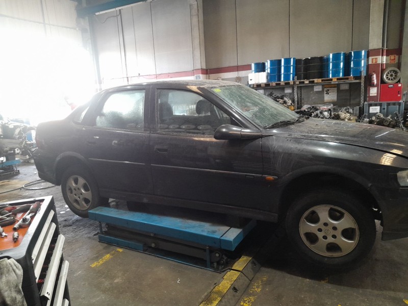 opel vectra b (j96) del año 2000