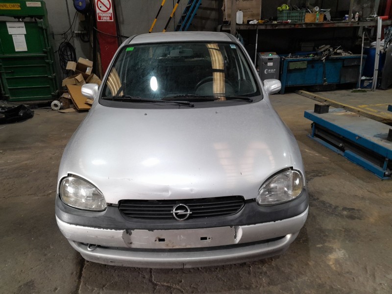 opel corsa b (s93) del año 1997