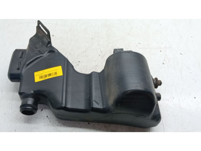 Recambio de deposito limpia para mercedes-benz clase e (w213) e 220 d (213.004) referencia OEM IAM A2058600860  