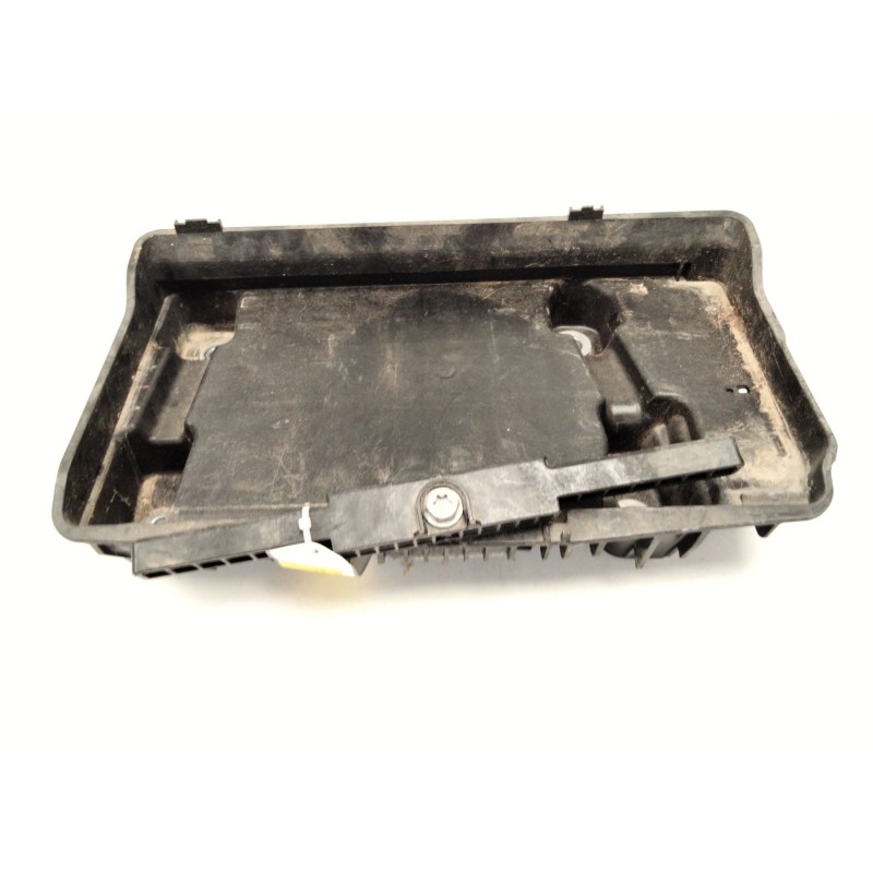 Recambio de soporte bateria para mercedes-benz clase e (w213) e 220 d (213.004) referencia OEM IAM A2136200018  