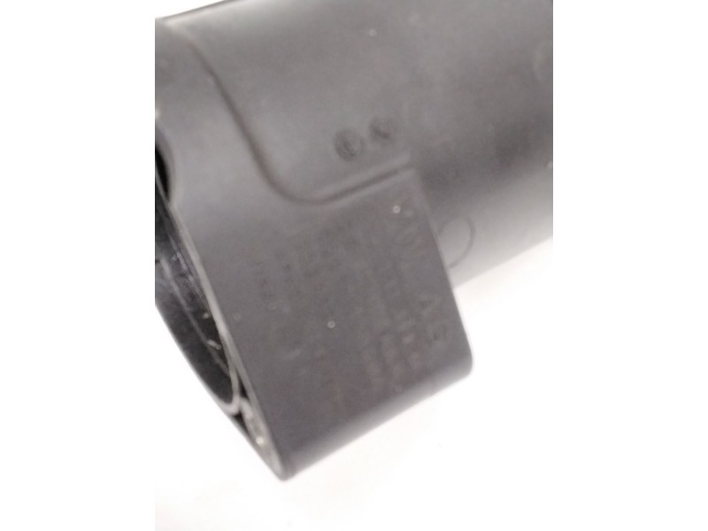 Recambio de tubo para volkswagen golf vi (5k1) 2.0 tdi referencia OEM IAM 03L131111G 8R0145738H 