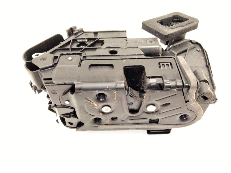 Recambio de cerradura puerta delantera derecha para volkswagen t-roc (a11, d11) 1.5 tsi referencia OEM IAM 5TB837016  