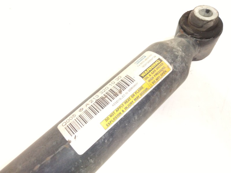 Recambio de amortiguador trasero derecho para mercedes-benz clase e (w213) e 220 d (213.004) referencia OEM IAM A2133201030  