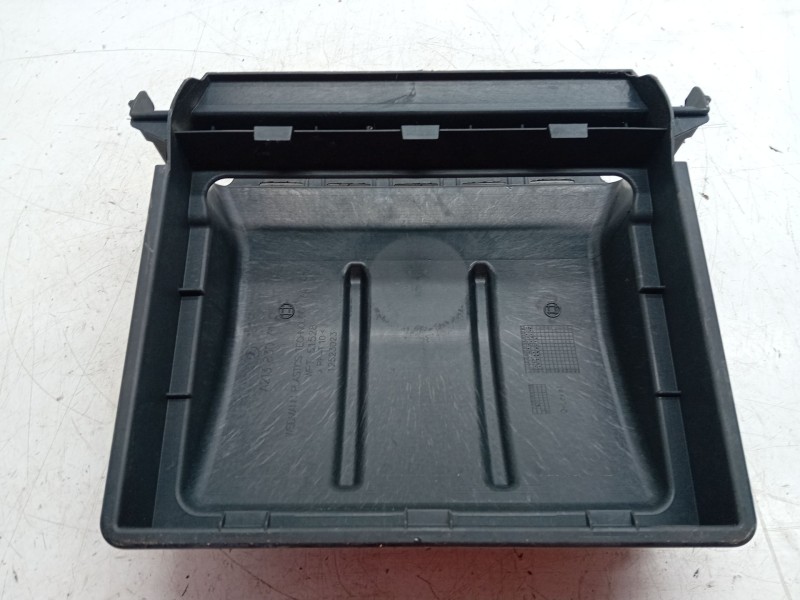 Recambio de caja filtro de aire para mercedes-benz clase e (w213) e 220 d (213.004) referencia OEM IAM A2138307400  