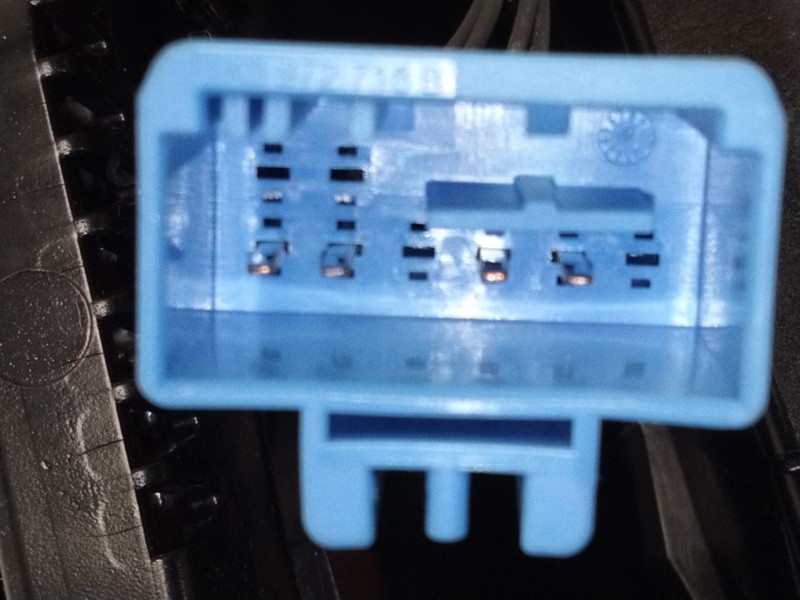 Recambio de piloto trasero izquierdo porton para volkswagen t-roc (a11, d11) 1.5 tsi referencia OEM IAM 2GA945093  