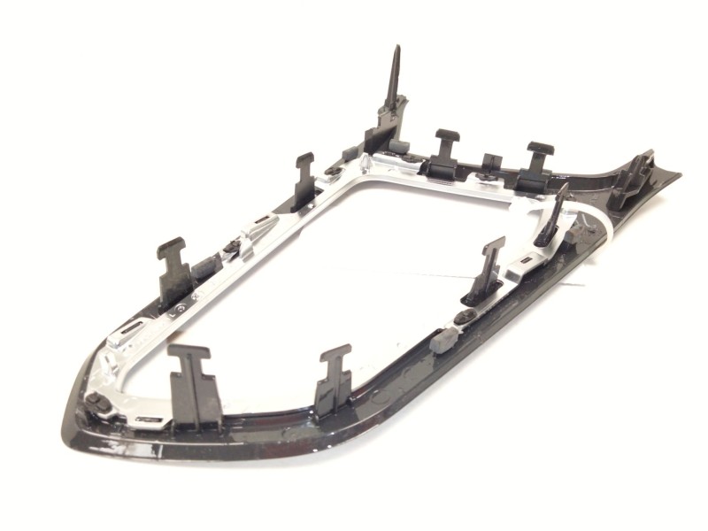 Recambio de moldura para volkswagen t-roc (a11, d11) 1.5 tsi referencia OEM IAM 2GA858366  