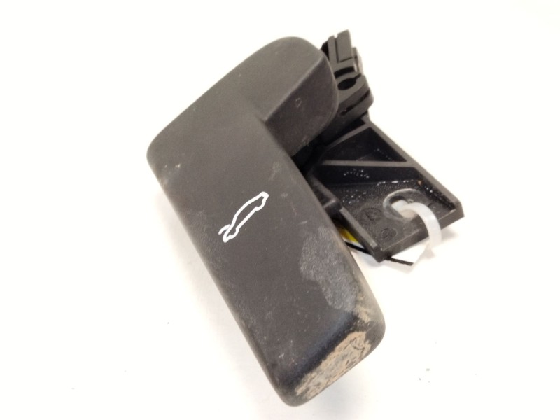 Recambio de tirador capot para volkswagen t-roc (a11, d11) 1.5 tsi referencia OEM IAM 517823633  