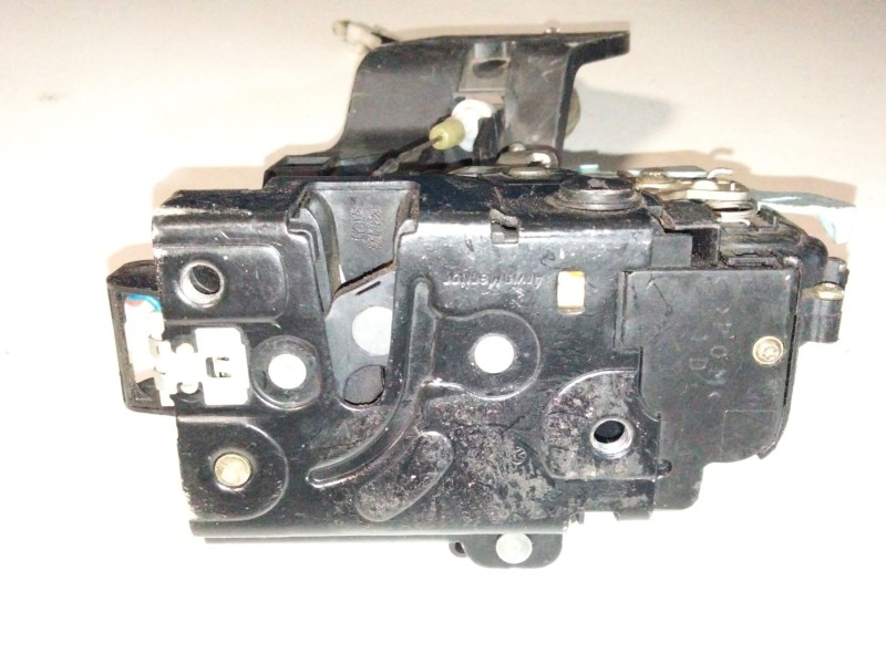 Recambio de cerradura puerta trasera derecha para volkswagen touareg (7la) tdi r5 referencia OEM IAM 7L0839016  