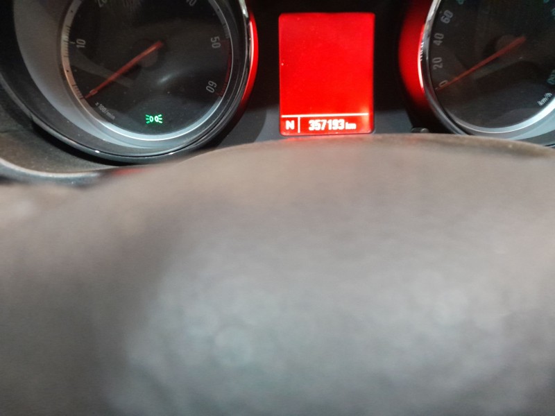 opel insignia a (g09) del año 2012