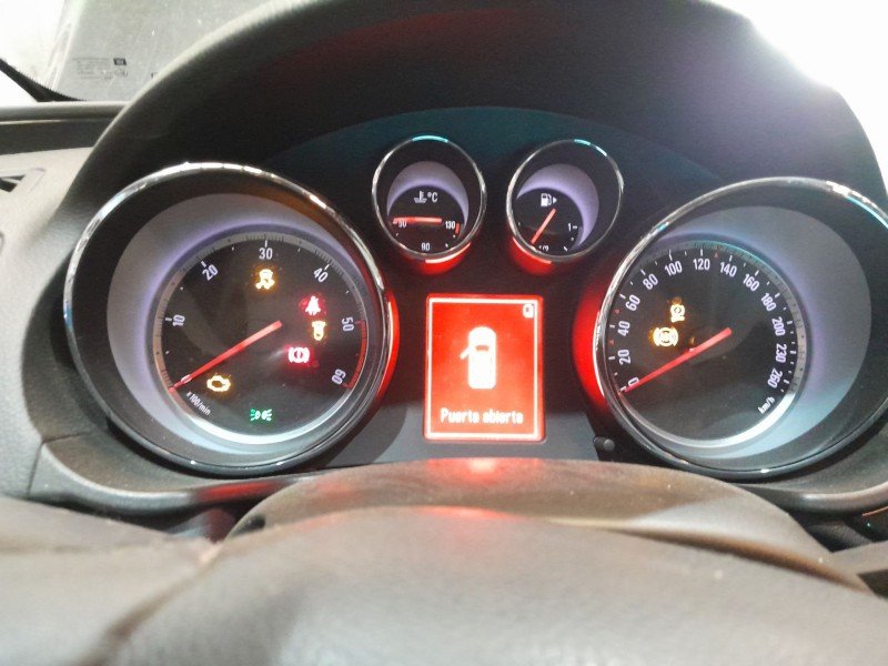 opel insignia a (g09) del año 2012