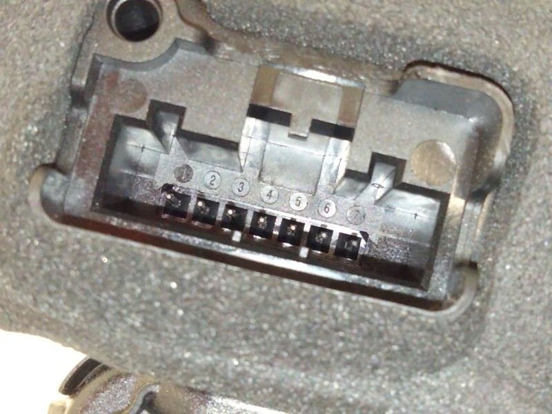 Recambio de cerradura puerta trasera izquierda para volkswagen t-cross (c11) 1.0 tsi referencia OEM IAM 5TA839015  