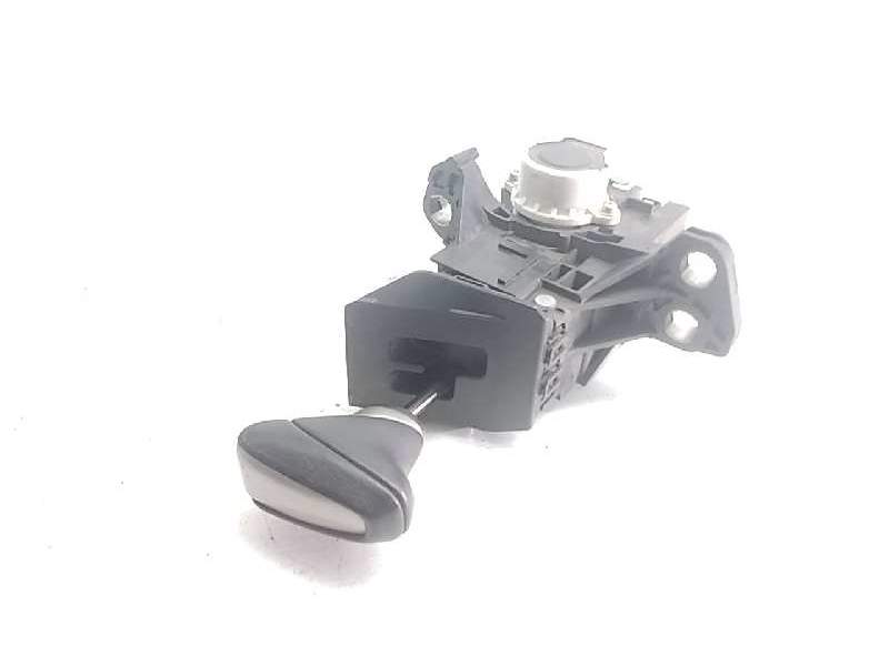 Recambio de palanca cambio para lexus ct 200h referencia OEM IAM 75C833LHD  