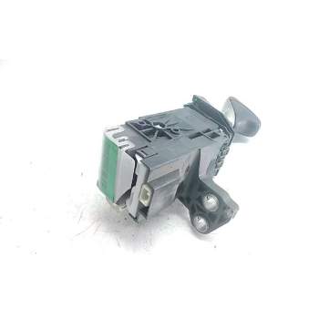 Recambio de palanca cambio para lexus ct 200h referencia OEM IAM 75C833LHD  