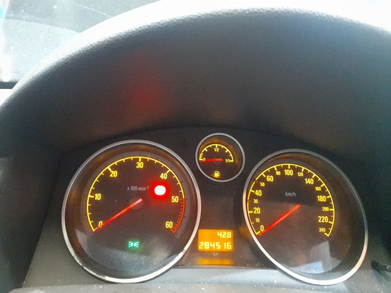 opel astra h (a04) del año 2005